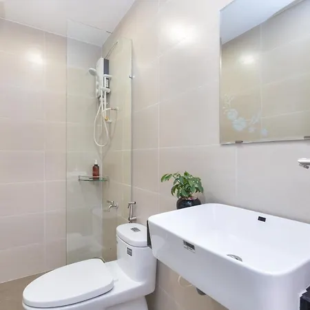 Cozrum Homes Ly Chinh Thang Ho Chi Minh City Exterior photo